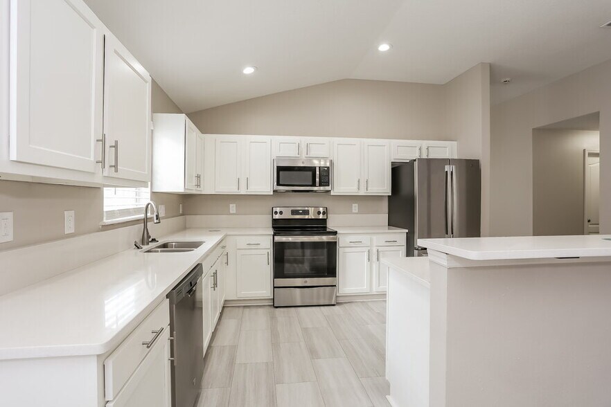 Building Photo - 12586 Brookchase Ln