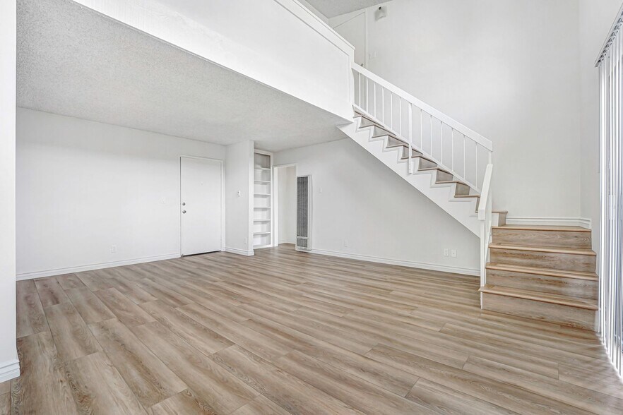 Building Photo - 3415 McLaughlin Ave