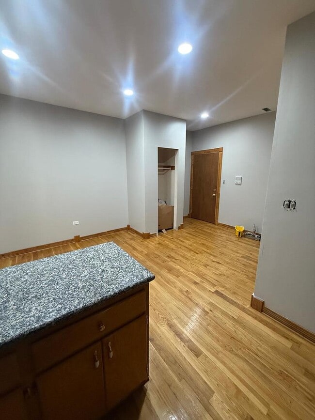 Building Photo - 1756 W 35th St