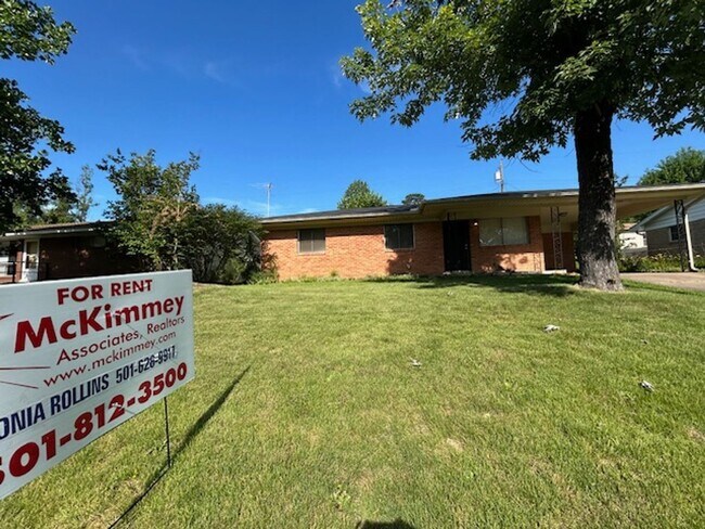 Building Photo - 5205 Nelbrook Dr