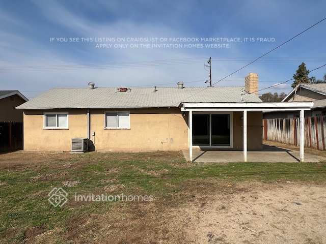 Building Photo - 10480 Hole Ave