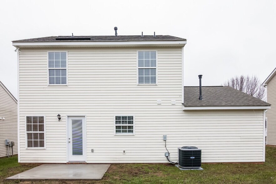 Building Photo - 916 Clover Gap Dr
