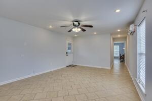 Building Photo - 2211 Pleasant Dr