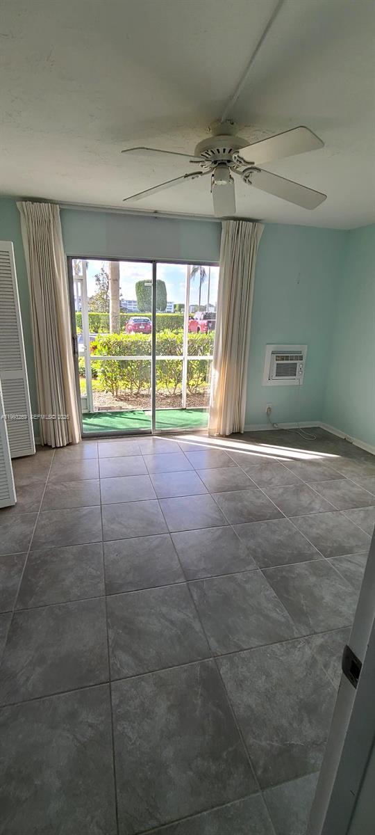 Building Photo - 7 Fanshaw A