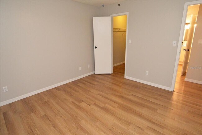 Building Photo - 1400 Gandy Blvd N