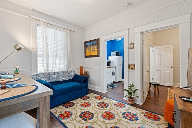 Building Photo - 905 E 22nd Ave.