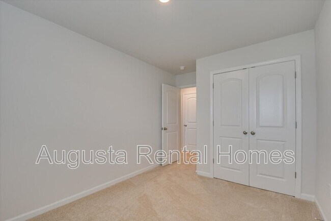 Building Photo - 4315 Newland St