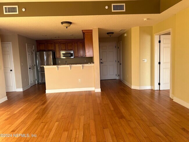 Building Photo - 1478 Riverplace Blvd