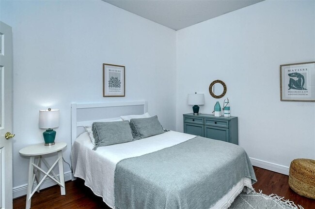 Building Photo - 8363 Miramar Way