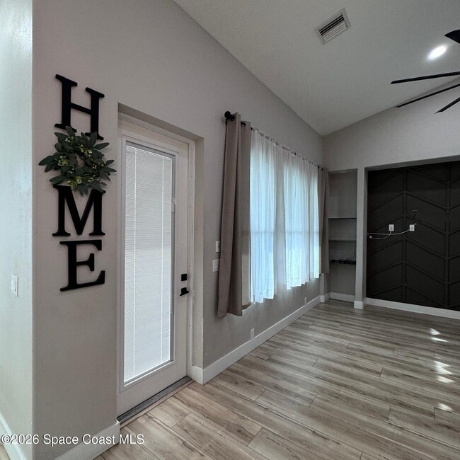 Building Photo - 971 Granata Ave