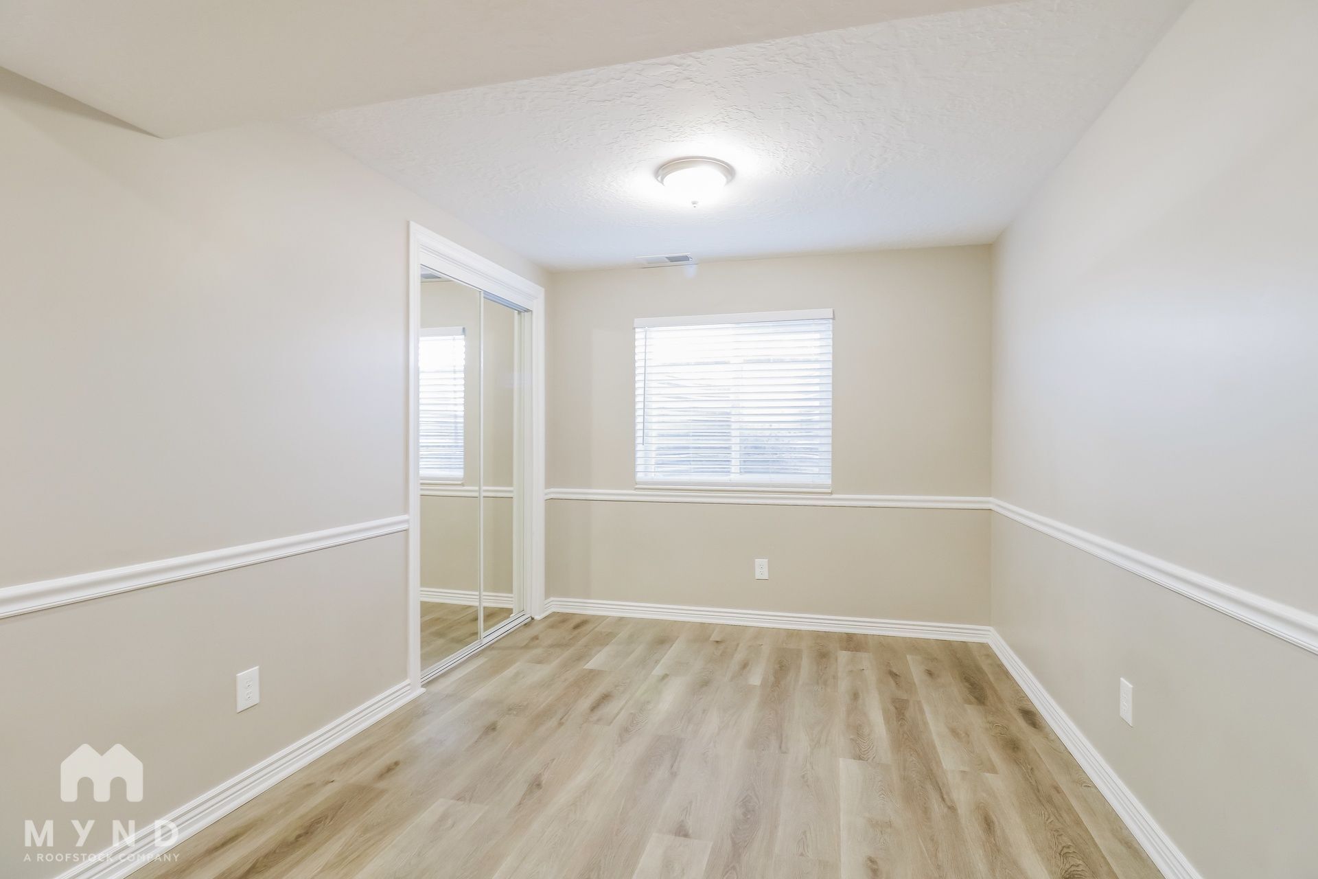 Building Photo - 2056 N 1350 W