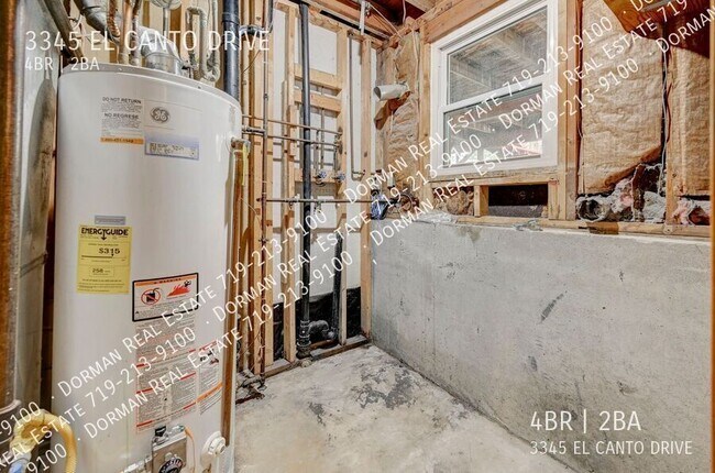Building Photo - 3345 El Canto Dr