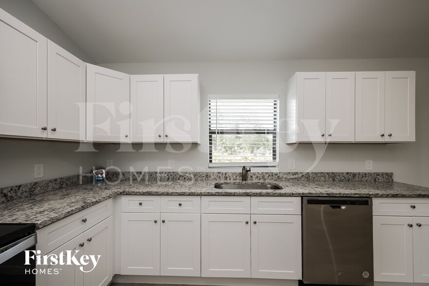 Building Photo - 2506 63rd St W