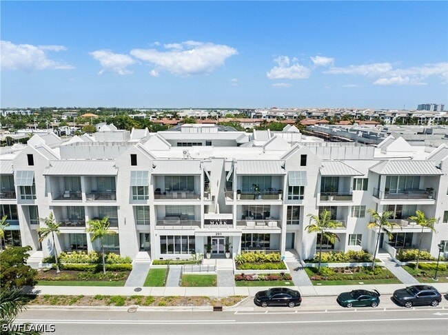 Building Photo - 201 8th St S