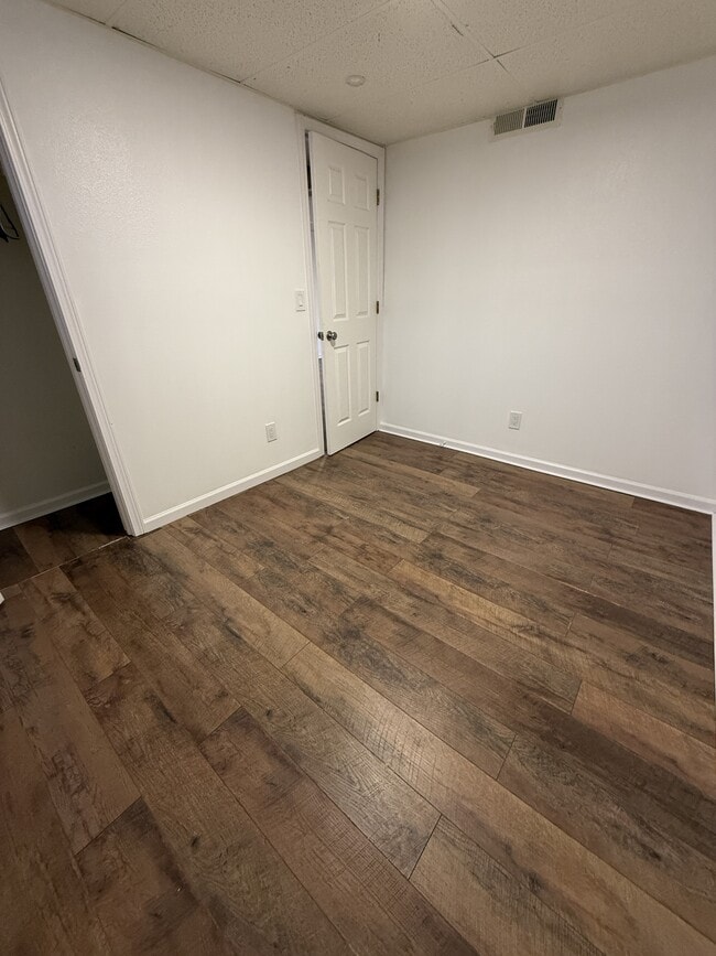 Building Photo - 4713 Diana Dr