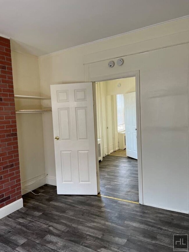 Building Photo - CEDAR STREET