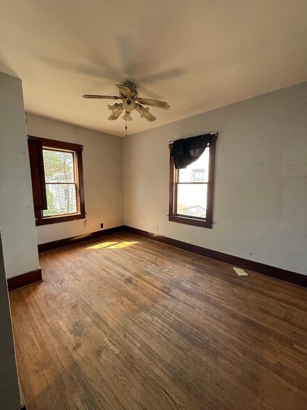 Building Photo - 1455 E Whitmer St