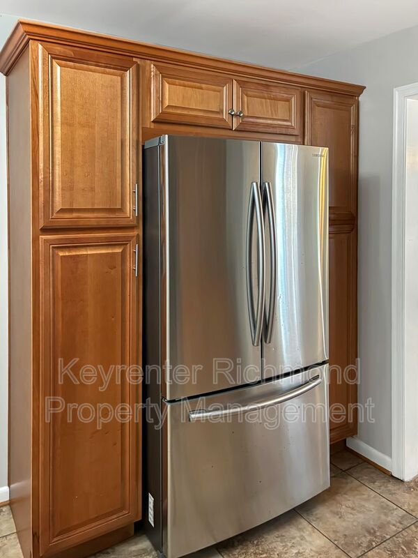 Building Photo - 7820 Conifer Rd