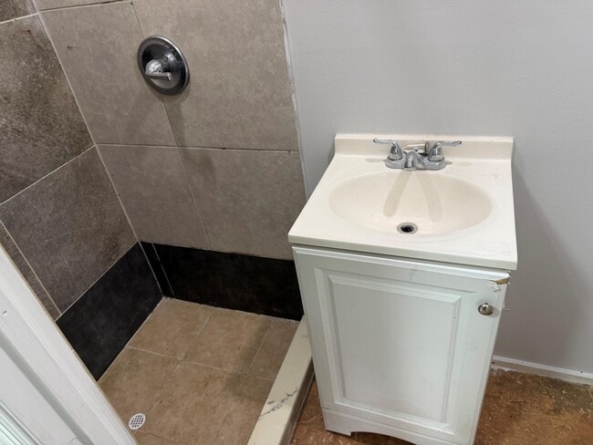 Building Photo - 2170 SW 51st Pl