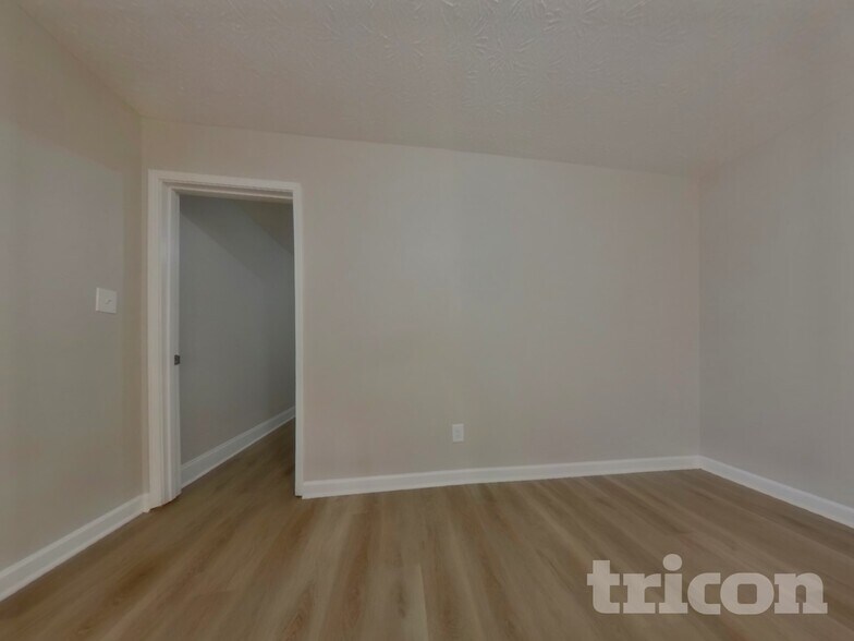 Building Photo - 5681 Lanny Dr