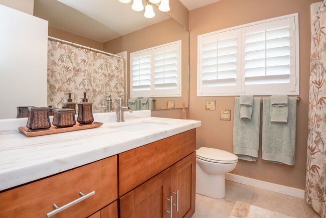 Building Photo - Ko Olina Fairways 3 bedroom, 2.5 Bath with...