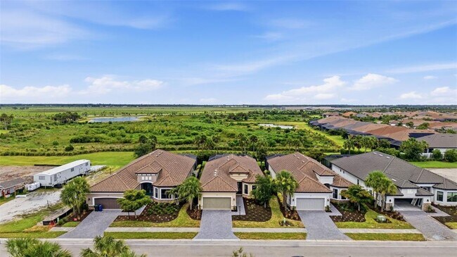 Building Photo - 7708 Moonbeam Ave