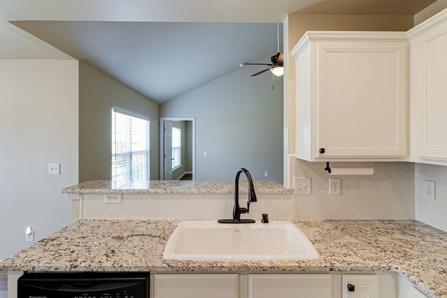 Building Photo - 2057 Red Jacket Trace