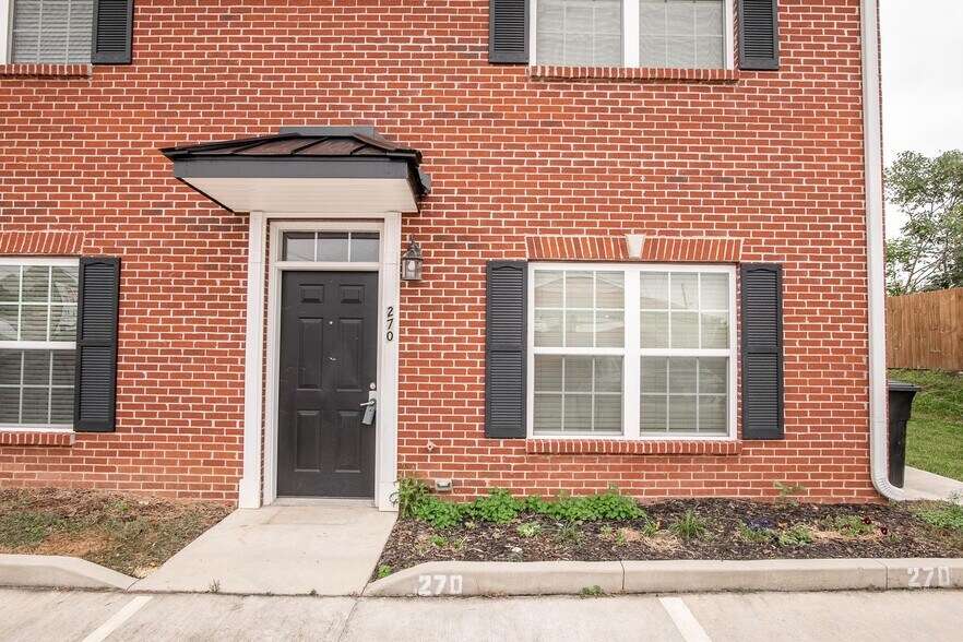 Building Photo - 270 Trunk St NE