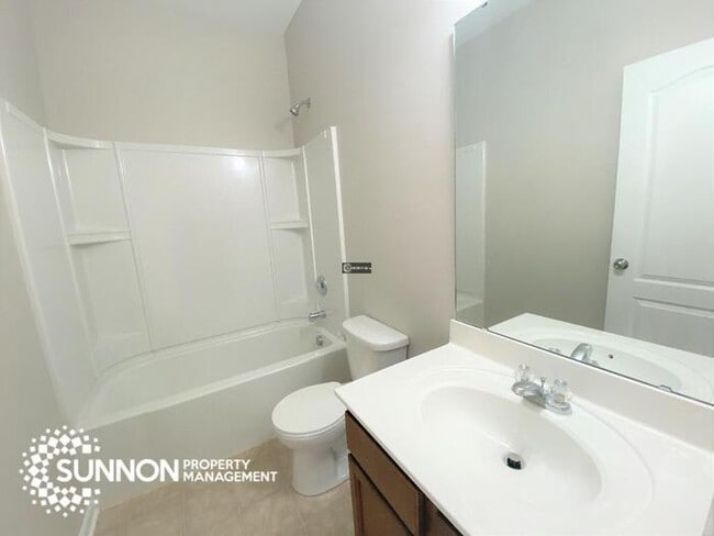 Building Photo - Charming 4 Bed, 3 Bath Home Corner Lot in Indian Trail!