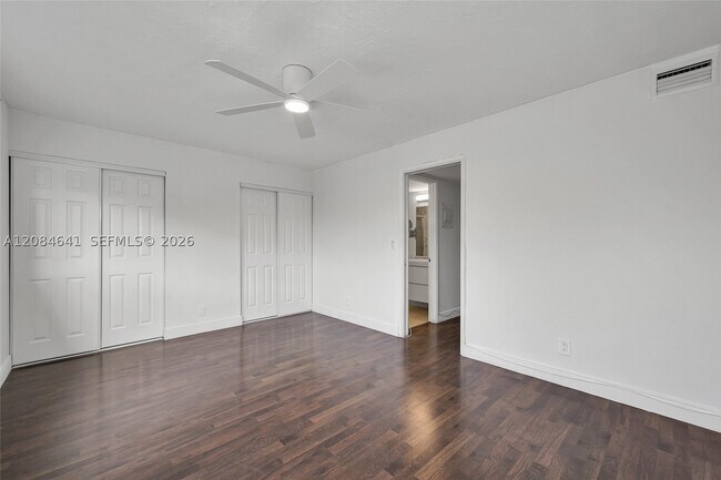 Building Photo - 250 Layne Blvd
