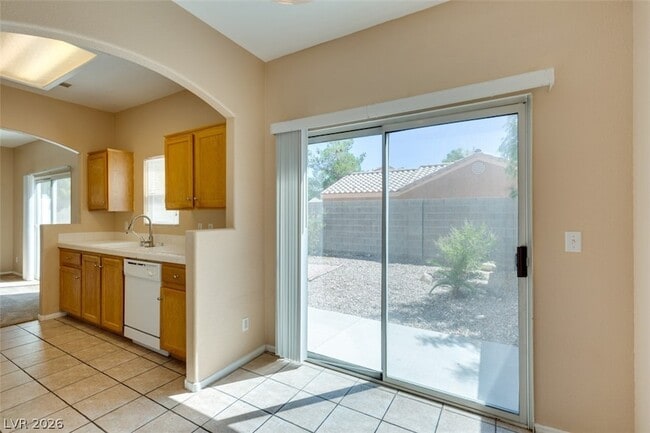 Building Photo - 1401 Sycamore Spring Ct