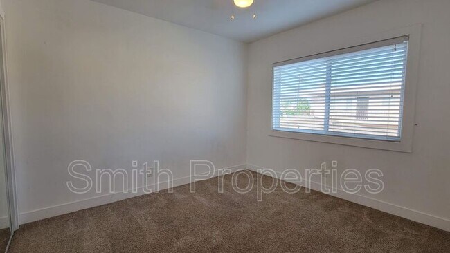 Building Photo - 3868 W 132nd St