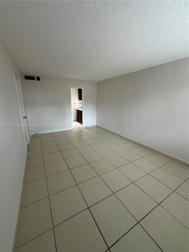 Building Photo - 11201 SW 88th St