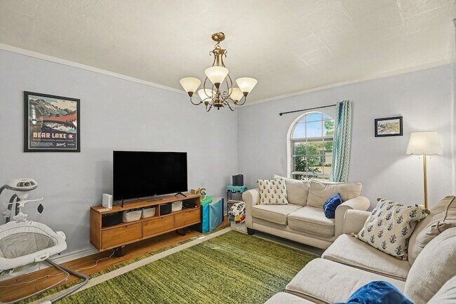 Building Photo - 5304 Westhaven Dr