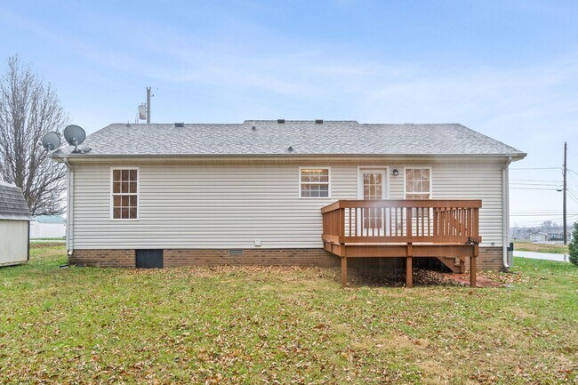 Building Photo - 941 Crabapple Ln