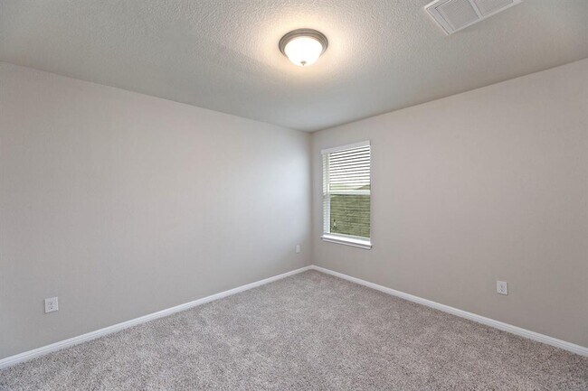 Building Photo - 437 Otto Ave