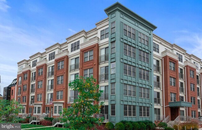 Primary Photo - 1350 Maryland Ave NE