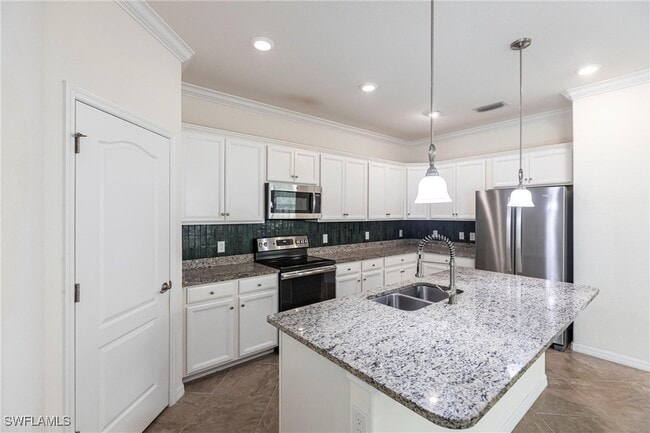 Building Photo - 12763 Fairington Way