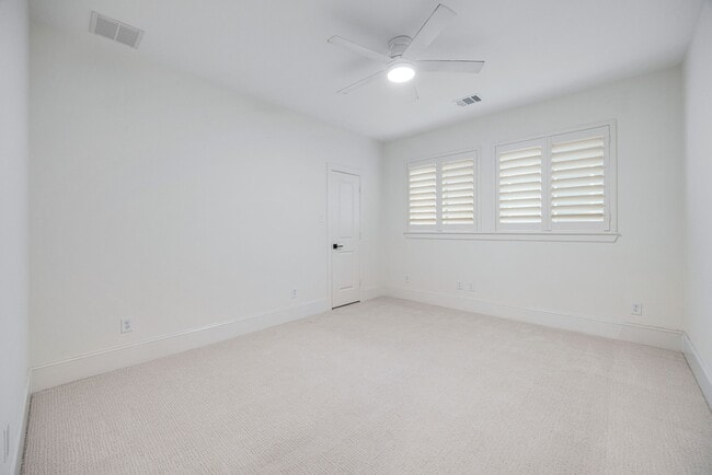 Building Photo - 8213 Cabernet Ln