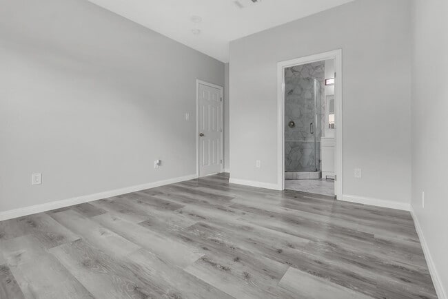 Building Photo - 1437 Arroyo Ave