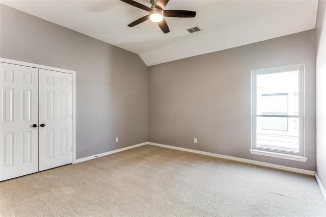 Building Photo - 3825 Miramar Dr