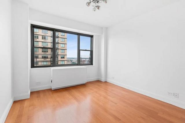 Building Photo - 2 bedroom in New York NY 10021