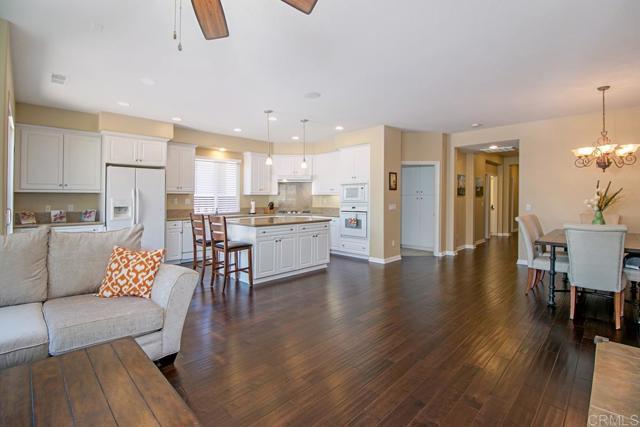 Building Photo - 4668 Meadow Dr