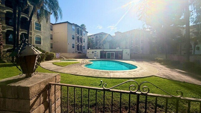 Building Photo - 22684 Minona Dr