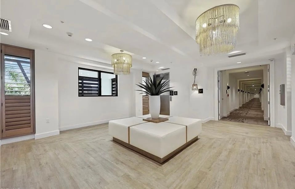 Building Photo - 1111 Central Ave