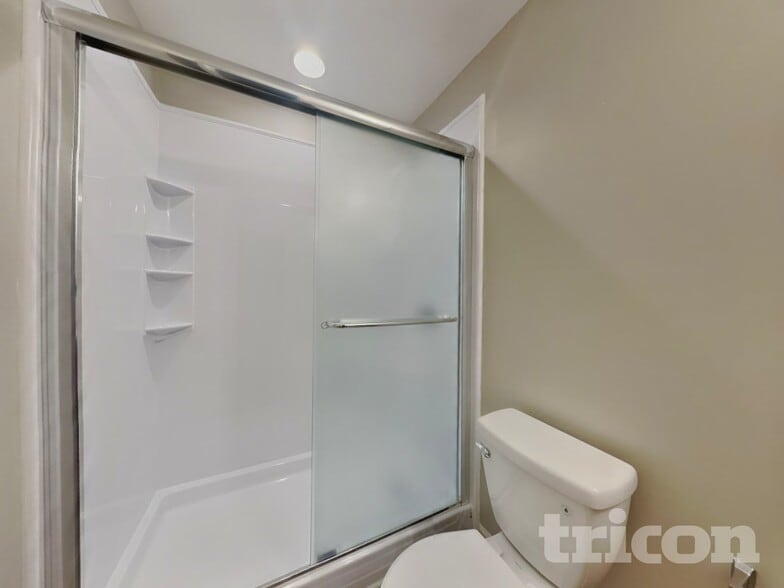 Building Photo - 304 Kendall Dr