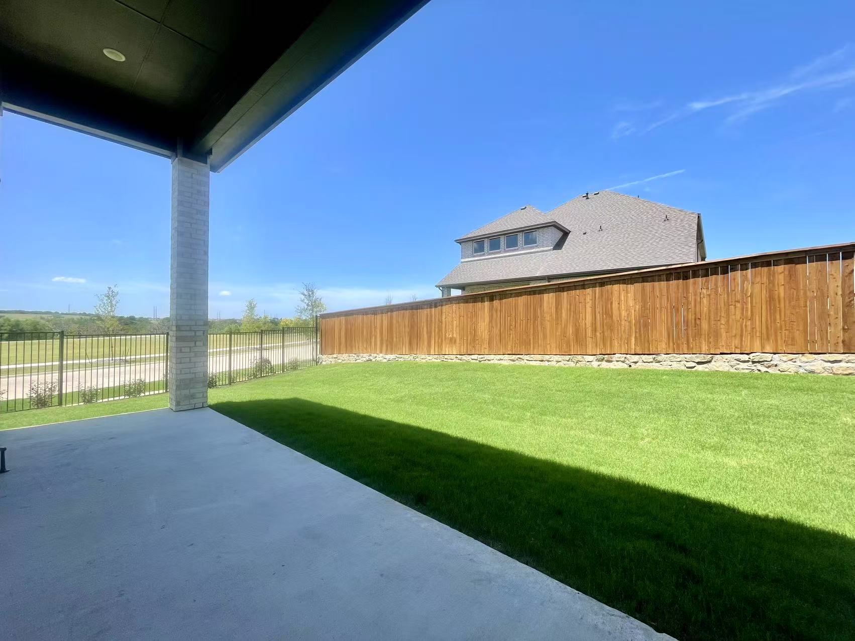 Building Photo - 15603 Valerian Trl