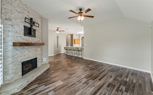 Building Photo - 5935 Sawyer Bend Ln