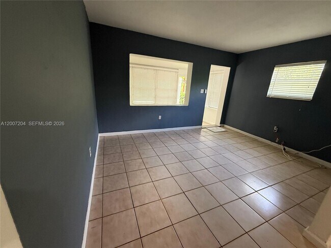 Building Photo - 2483 SW 11th St