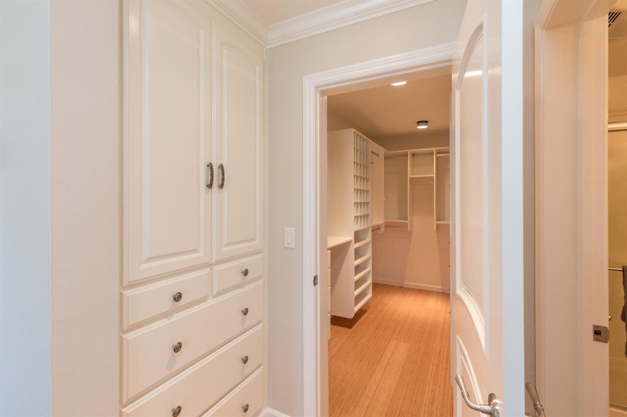 Master bedroom closets - 1945 Mount Vernon Ct